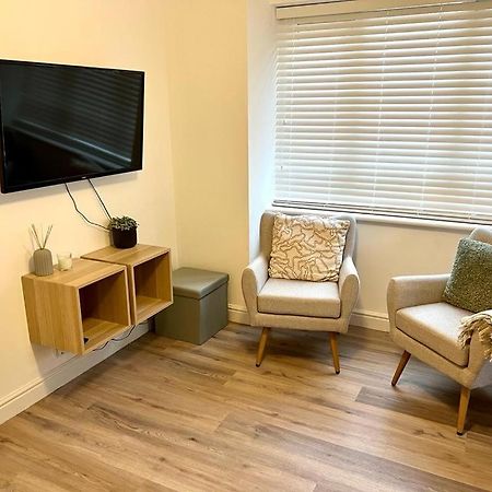 Апартаменты Cosy 1Bd Getaway Perfect For Couples Стамфорд Экстерьер фото